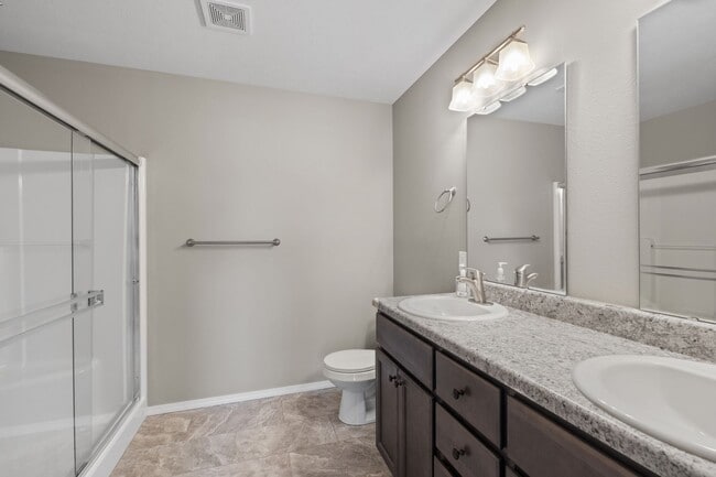Photo - 4 Bedroom Home in Springfield, Missouri