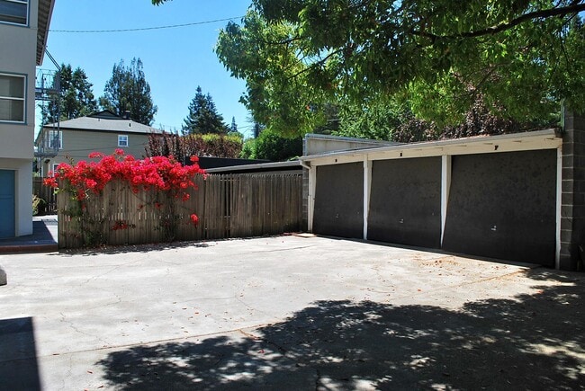 Photo - 515 N El Camino Real