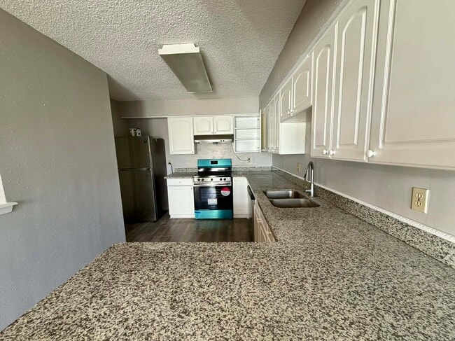 Photo - 6534 Briar Glade Dr