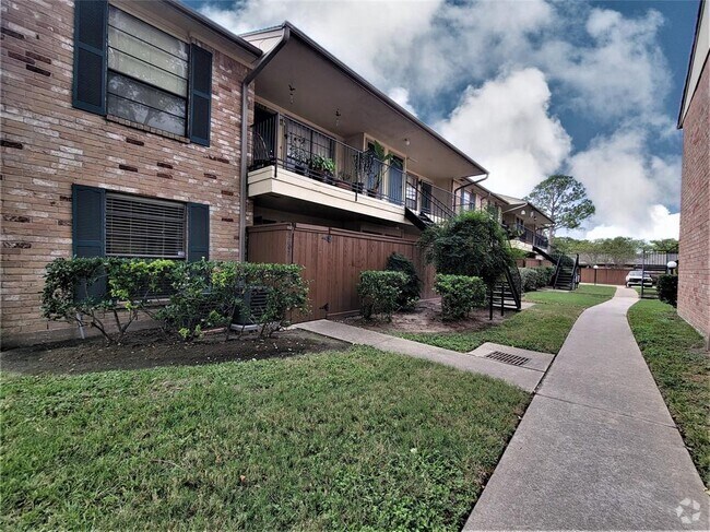 Building Photo - 8801 Hammerly Blvd Unit 1207 Rental