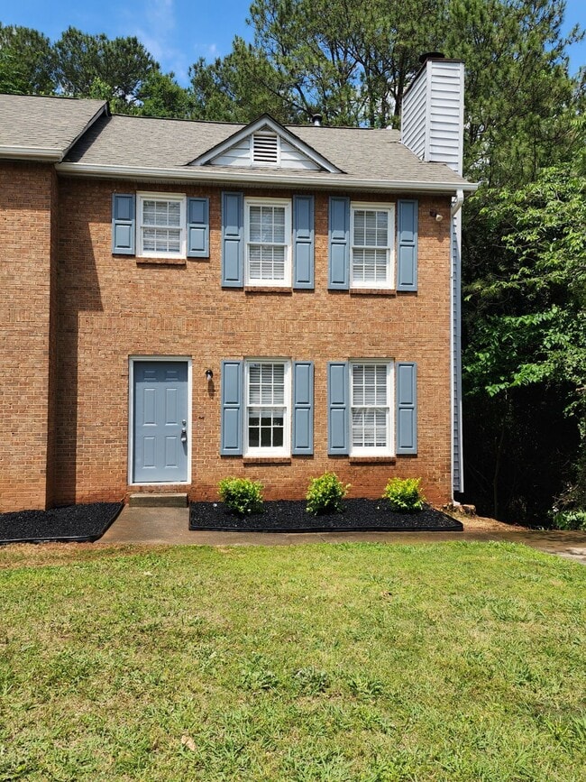 Photo - 815 Indian Lake Dr NW Townhome