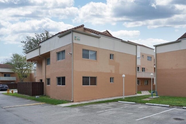 Photo - 14909 SW 80th St Unit 106