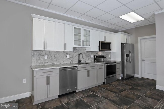 Photo - 429 Wendover Dr