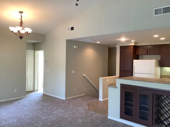 Photo - 2 Bedroom Townhome in the Canterra Community of Scripps Ranch