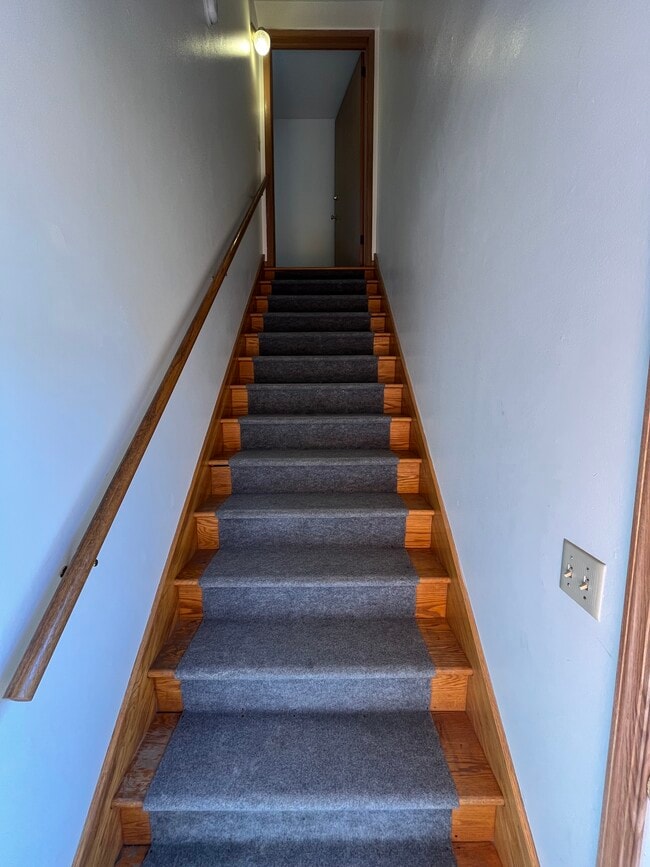 Stairs to 2nd Floor - 2838 Dahle St Unidad C