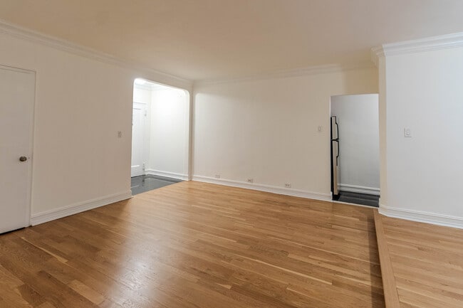 Photo - 340 E 50th St