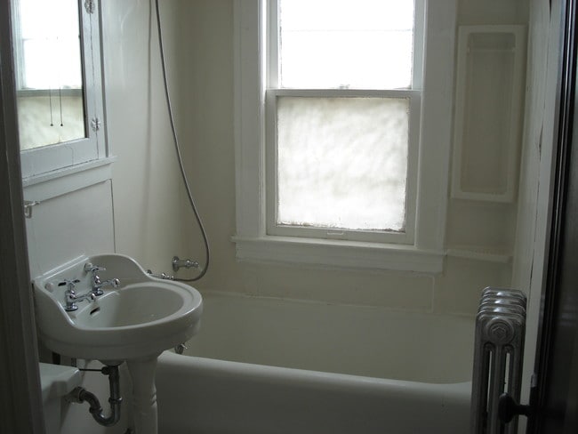 Interior Photo - 3567 Bosworth Rd Unit 4