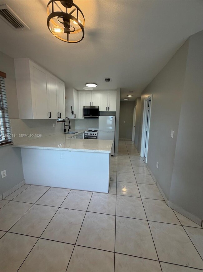 Photo - 16940 SW 94th Ave Unit 0