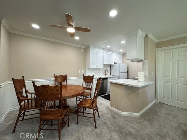 Building Photo - 552 N Bellflower Blvd Unit 220