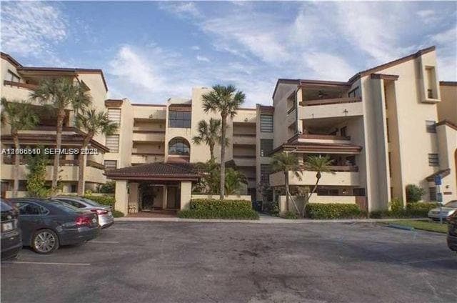 Building Photo - 8830 SW 123rd Ct Unit I303