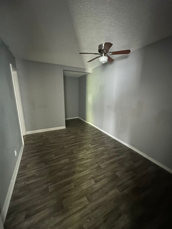 Photo - 3 bedroom 2 bath renovated home with a huge family room!