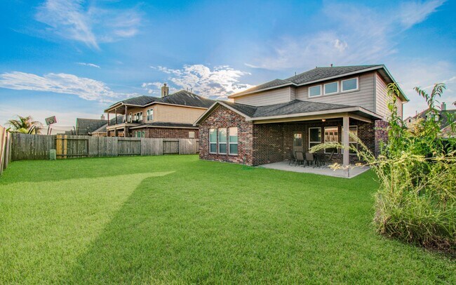 Photo - 318 Bolton Dr