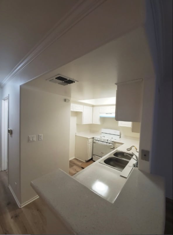 Photo - 13012 Riverside Dr