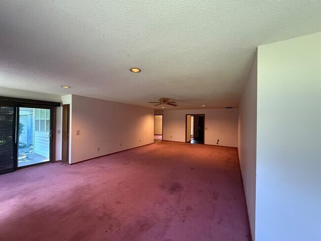 Photo - 8300 NW 15th St