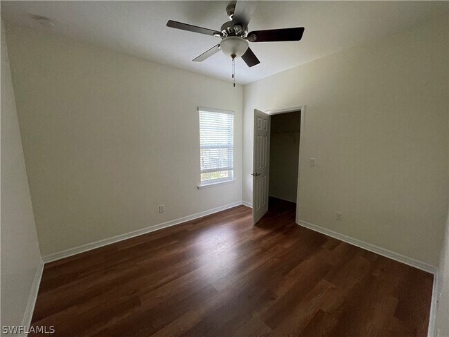 Photo - 8560 Evernia Ct Unidad 204