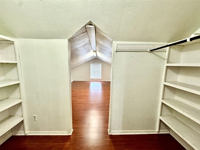 Photo - 5813 Lucy Ln