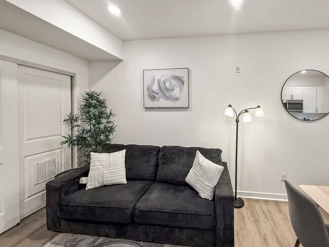 Photo - 1427 Germantown Ave Unidad ID1093520P