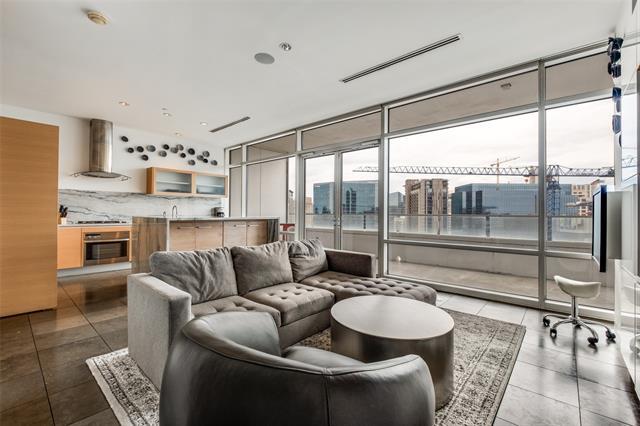 Photo - 2430 Victory Park Ln Unit 2206