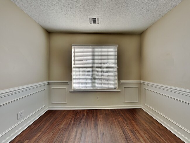 Photo - 101 Mills Run Dr