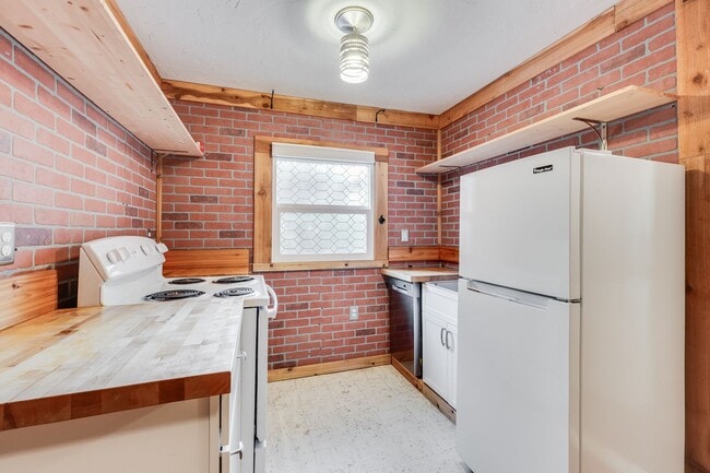 Photo - 6009 SW Taylors Ferry Rd