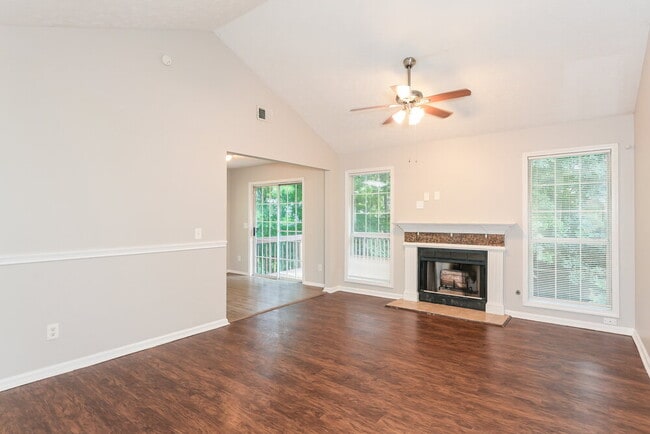 2526 Riverwood Spg