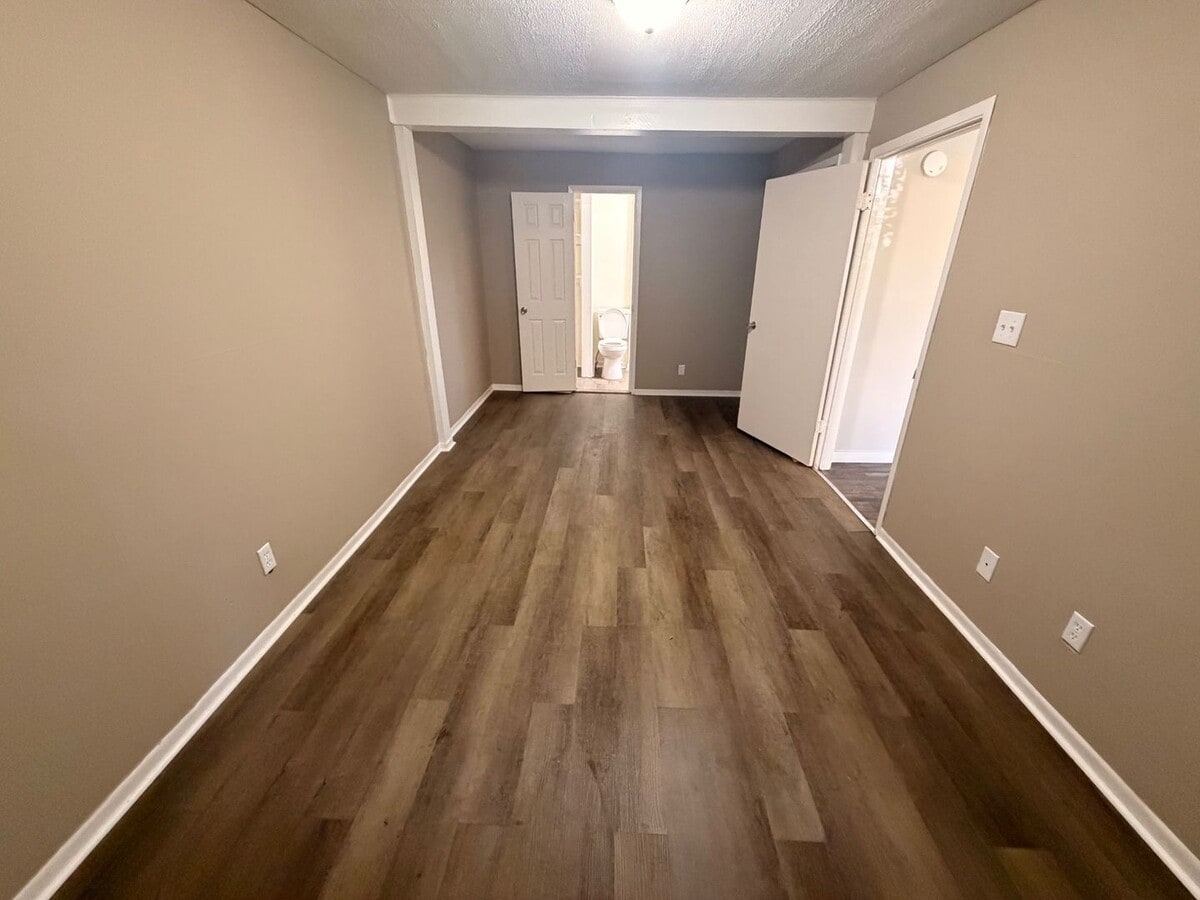 Photo - 2369 N Goodlet Ave