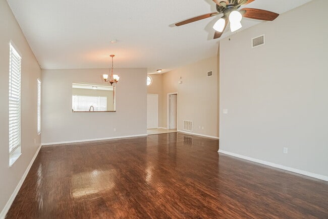 105 Rock Springs Ct