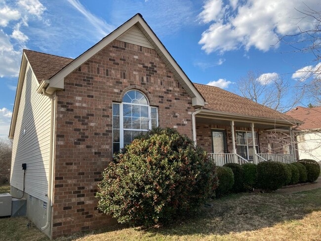 Photo - Move in Ready - Near Airport