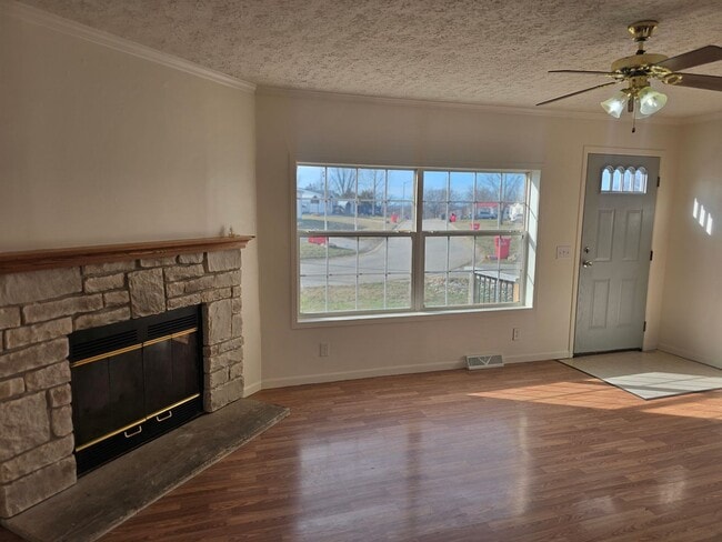 Photo - 18237 Loyalty Ln