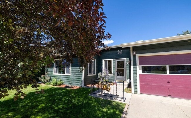 Photo - Charming 3-Bedroom Ranch for Rent in Prime Location!