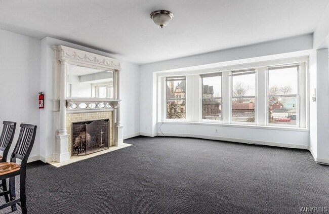 Photo - 493 Delaware Ave