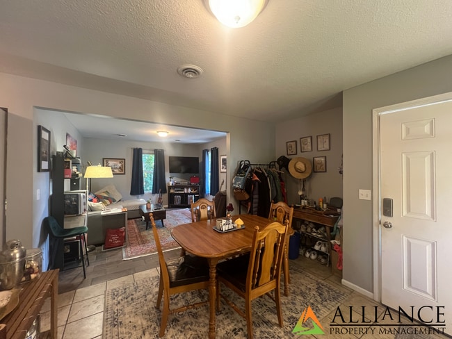 Photo - 530 Bluemont Ave Unit 530