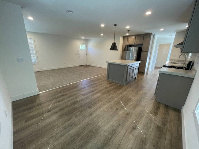 Photo - 5427 Edgewood Ln