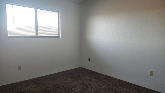 Photo - RAN21601 Unit E