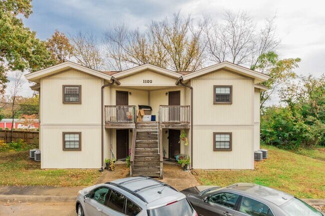 Photo - 8815 Woodbine Dr Unit 304