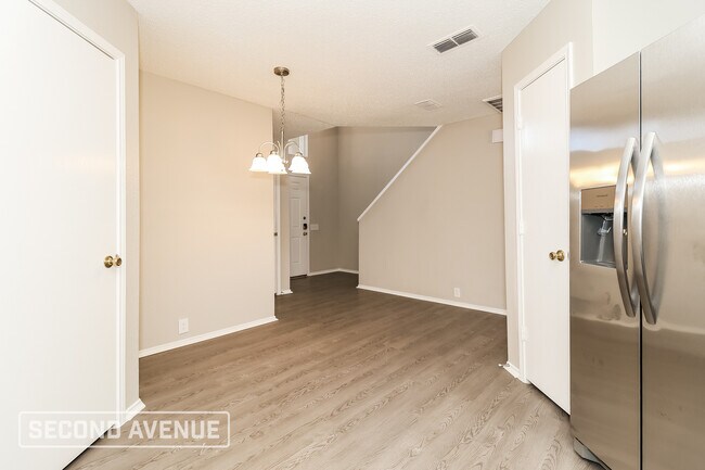 Photo - 8525 Auburn Dr