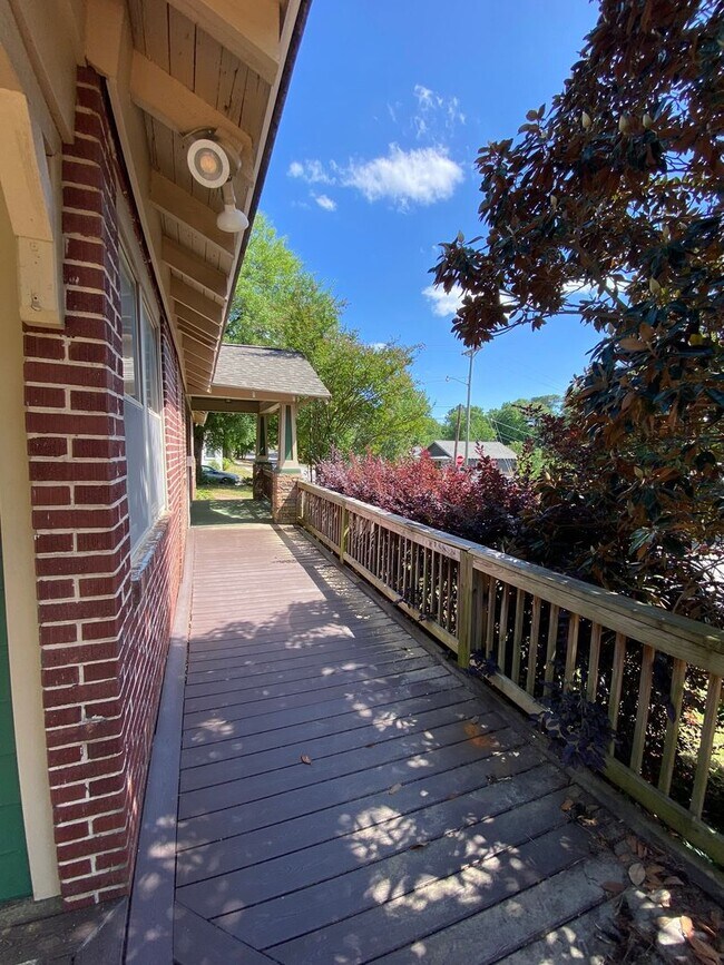 Photo - Spacious 3 Bedroom 2 Bath Home Near Downtown Columbia