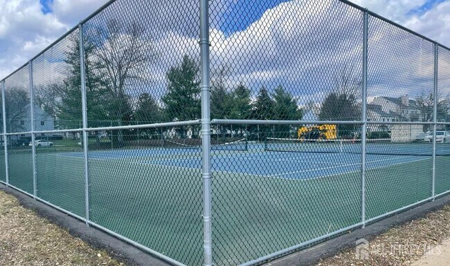 Photo - 2015 Aspen Dr