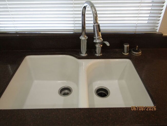 Photo - Great 3 bed 2.5 bath single family home in Windsor! Brand New Flooring and Paint!