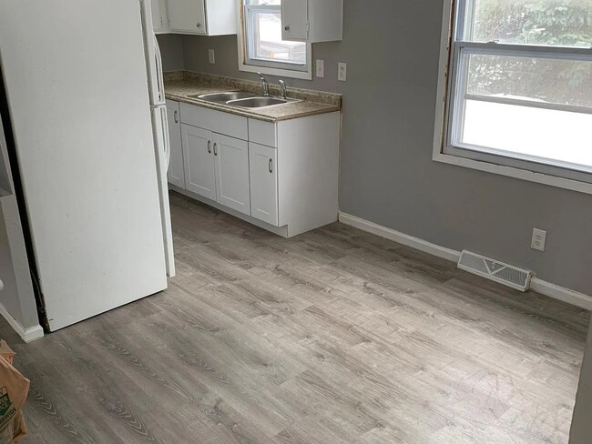 Photo - 6650-6652 N 55th St Unit 6652