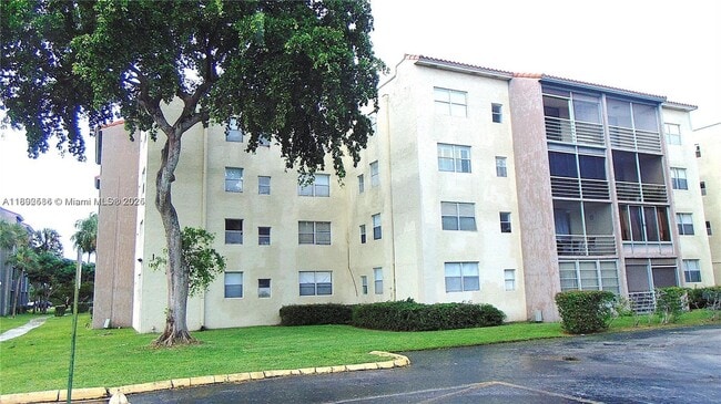 Building Photo - 1800 SW 81st Ave Unit 1403