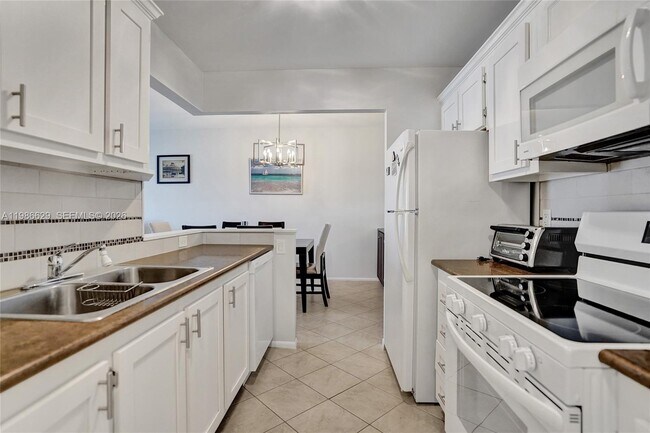 Photo - 400 N Riverside Dr Unit 503