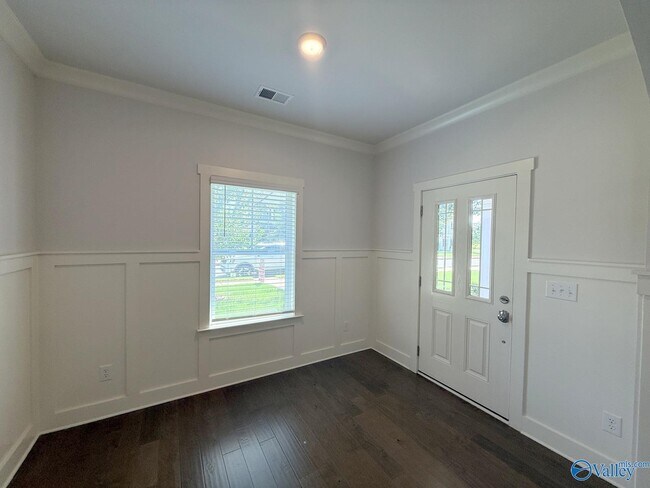 22 Desert Oak Ct SW