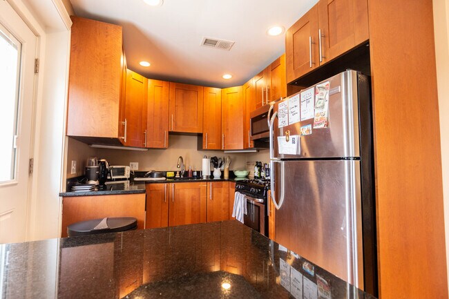 Photo - 26 Linden St Unidad 7