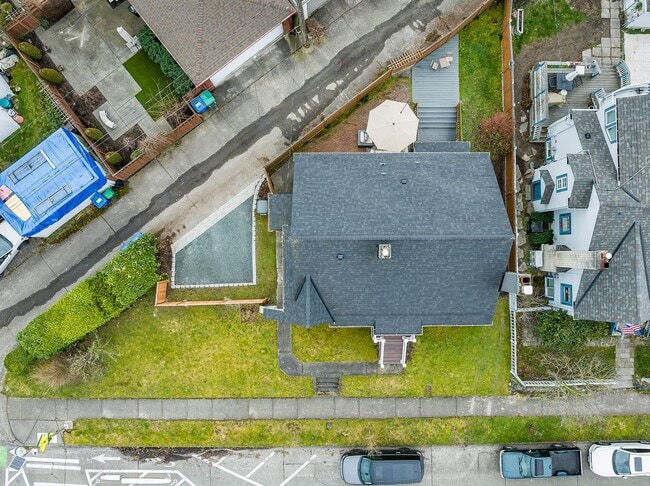 Photo - 7638 Winona Ave N Unit B