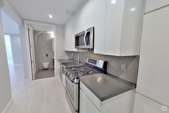 Building Photo - 195 Stanton St Unit 3G Rental
