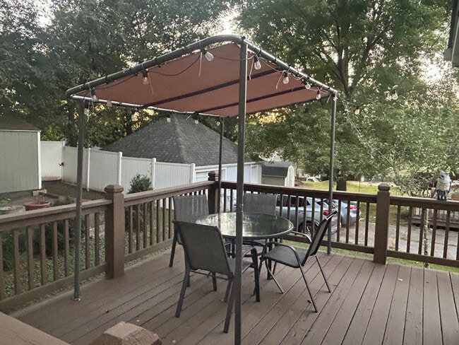 Photo - 617 Perry St Unit B