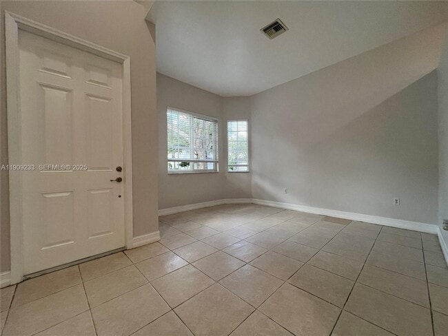 Photo - 1975 NW 100th Way