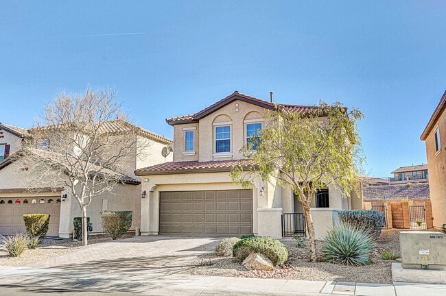 Building Photo - Adorable Three Bedroom In Tuscany Community!