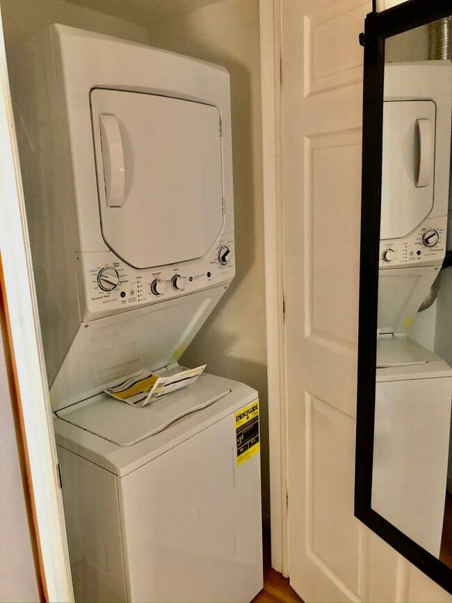 Photo - 418 N Darlington St Unidad A